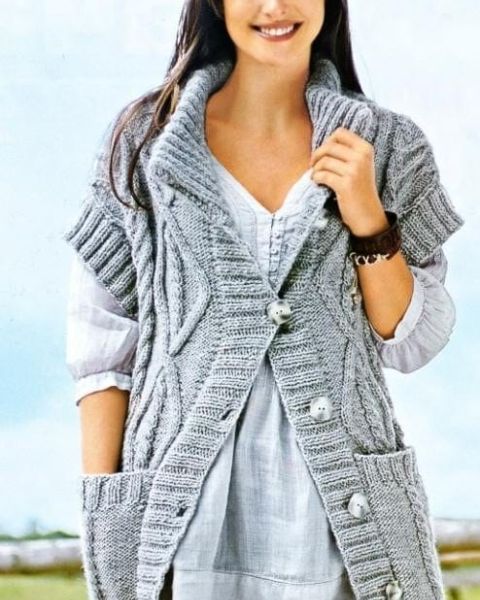 Удлинённый жилет с косами и ромбами