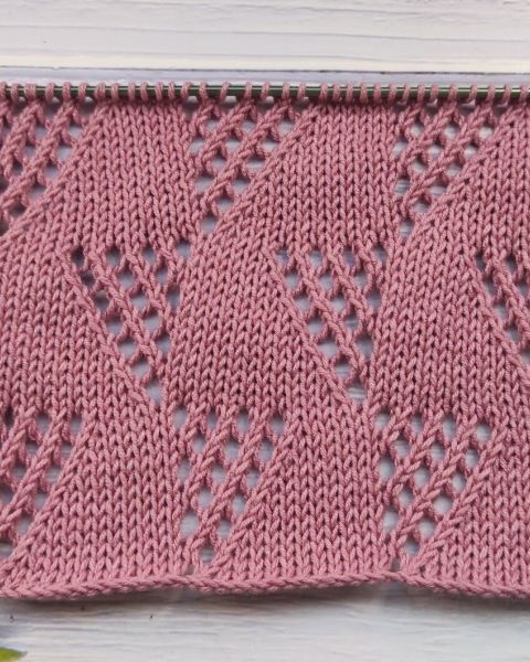 Узор Ажурные треугольники спицами